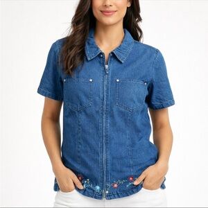 Denim & Co Womens Zip Front Denim Shirt Floral Embroidered Hem Short Sleeve Sz S